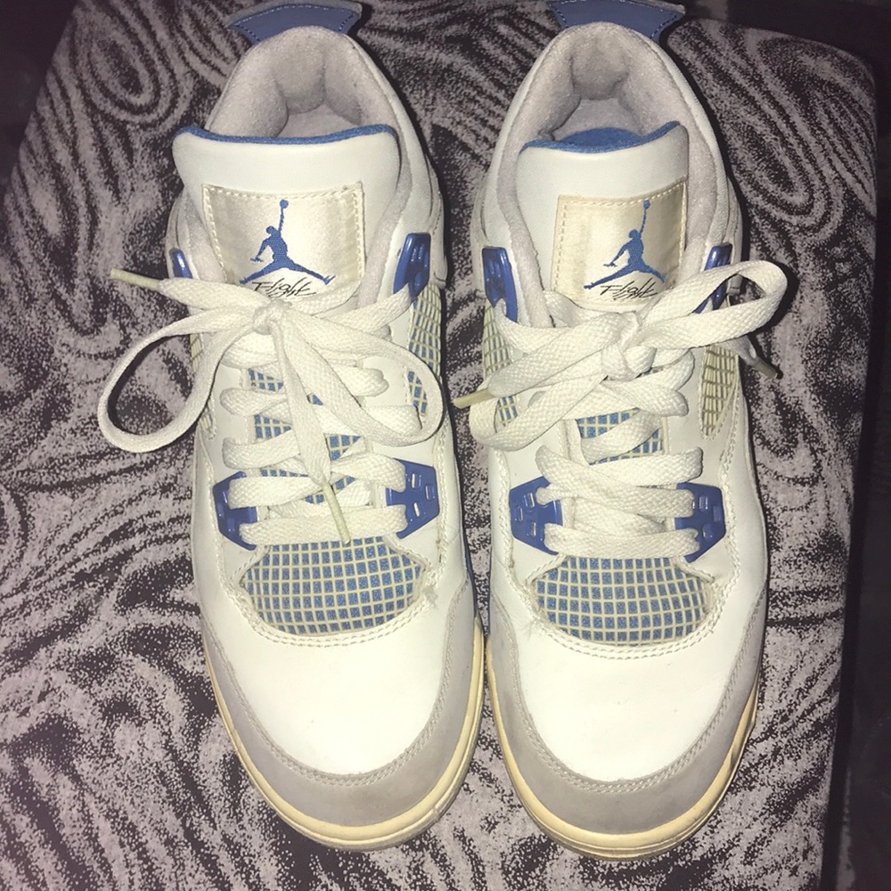 Jordan 4 Retro